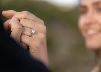 moissanite engagement rings